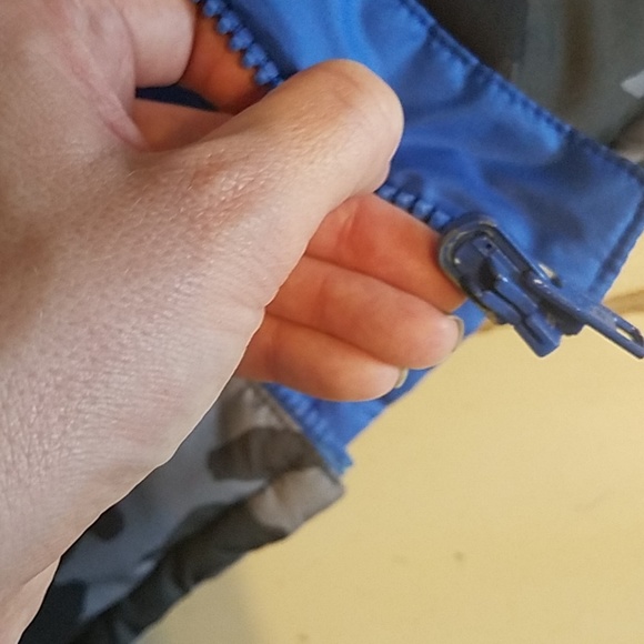 Reversible Vest - Picture 7 of 7